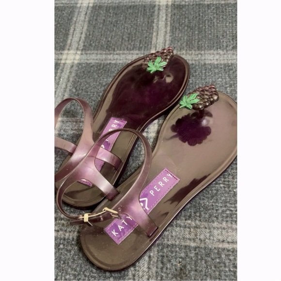 Katy Perry Collections Flat Sandals - Picture 6 of 8